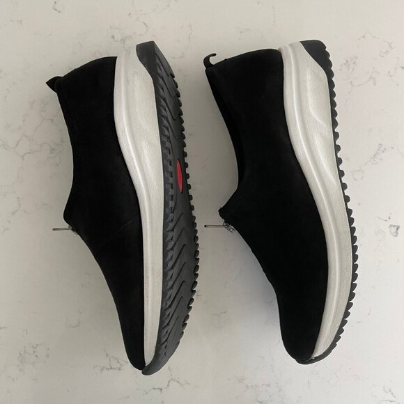 Anne Klein AK Sport Slip On w Zip Up Closure Fabric Sneakers Black & White Sz 10 - Picture 3 of 11